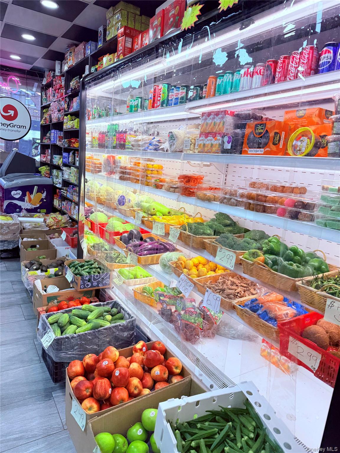 #7 photo, 124-12 Jamaica Avenue, Jamaica , NY 11418