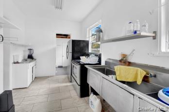 #3 photo, 53 Lockwood Avenue, Yonkers , NY 10701