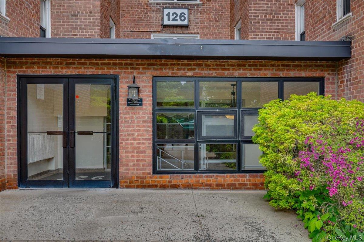 #2 photo, 126 Church Street, New Rochelle , NY 10805