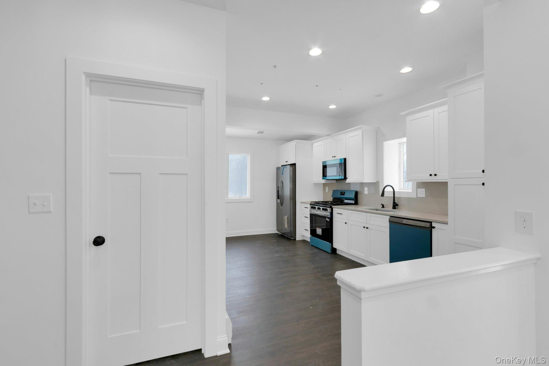 #10 photo, 570 Kings Highway, Valley Cottage , NY 10989