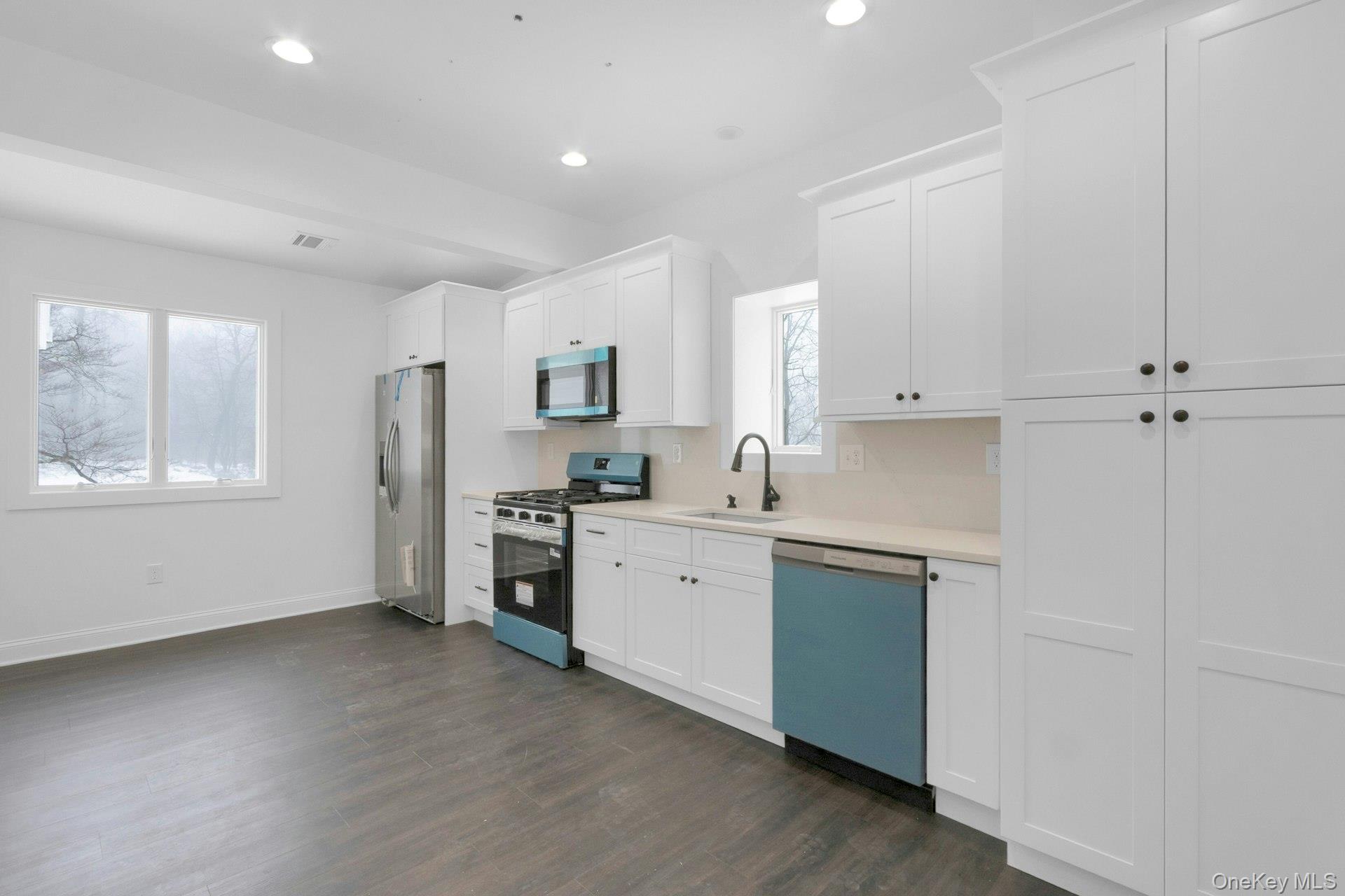 #11 photo, 570 Kings Highway, Valley Cottage , NY 10989