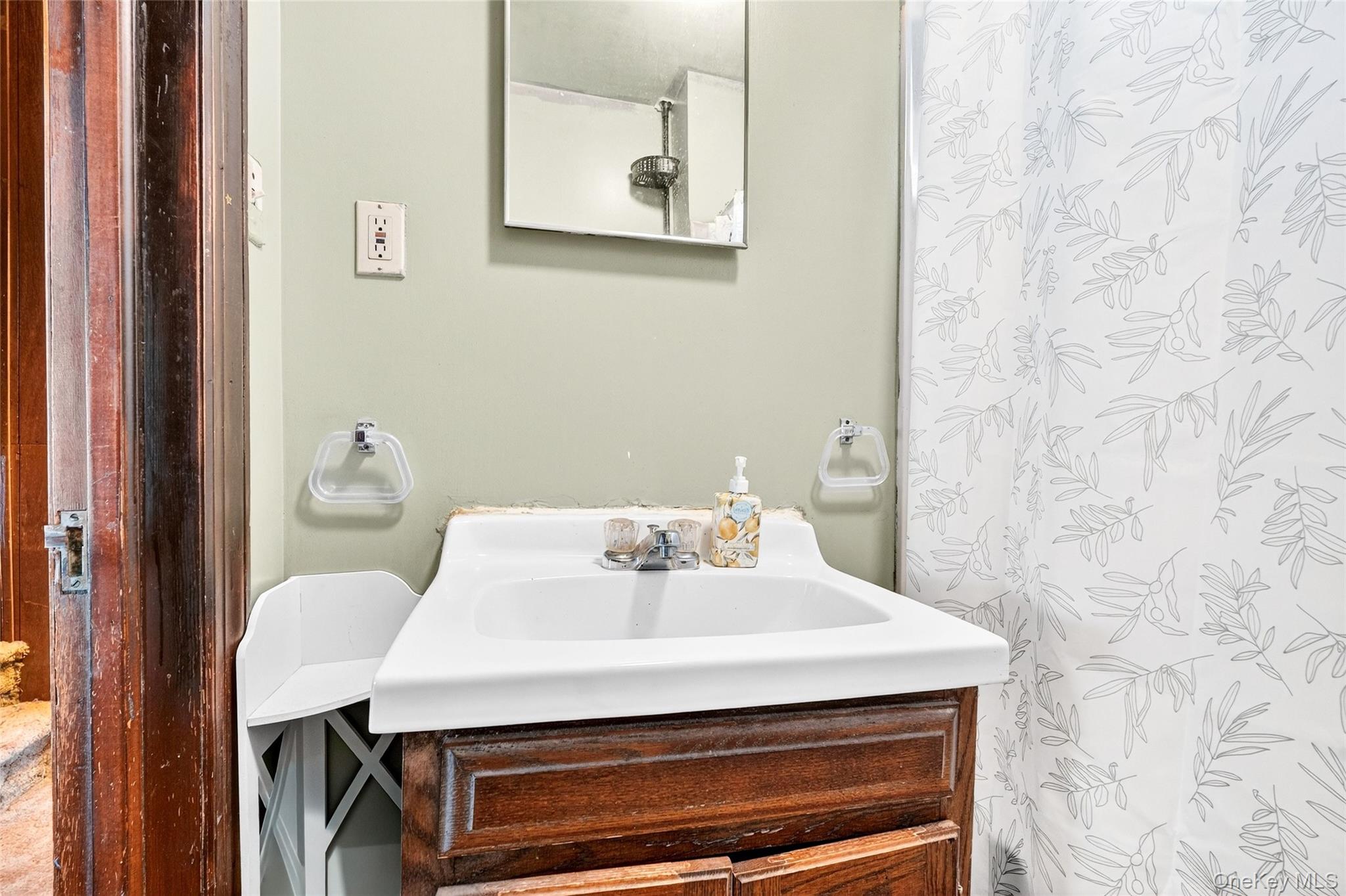 #18 photo, 7 Pioneer Avenue, Suffern , NY 10901