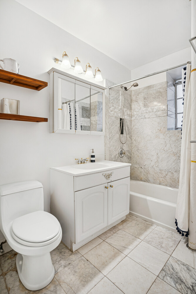 #8 photo, New York City, Lenox Hill , NY 10021