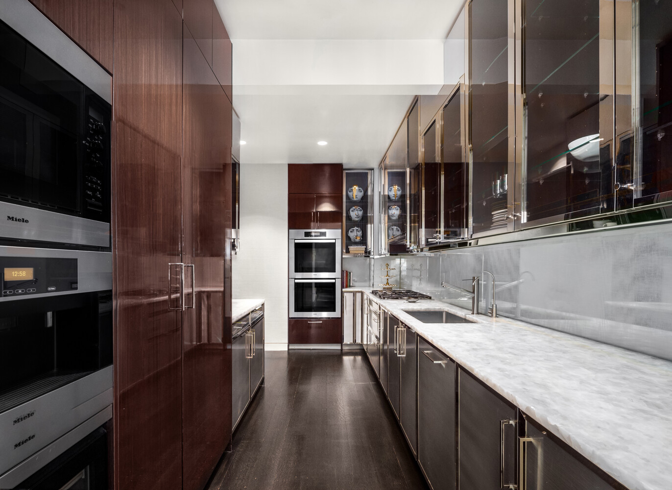 #7 photo, 20 W 53RD Street, Midtown , NY 10019