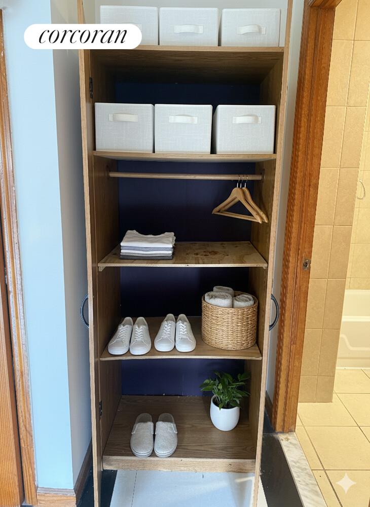 #12 photo, Jamaica, Jamaica , NY 11432