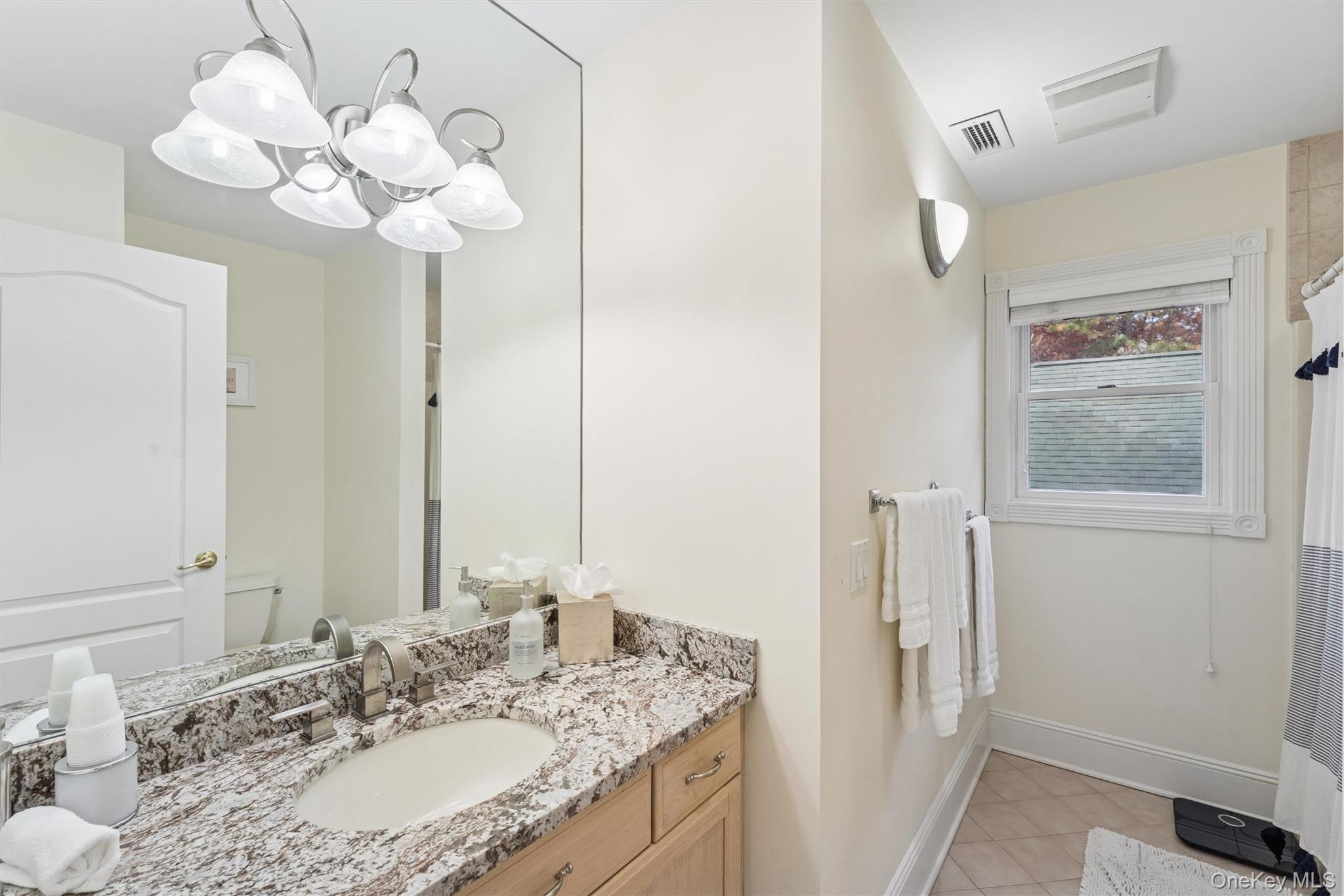 #19 photo, 3 Cherry Blossom Lane, East Quogue , NY 11942