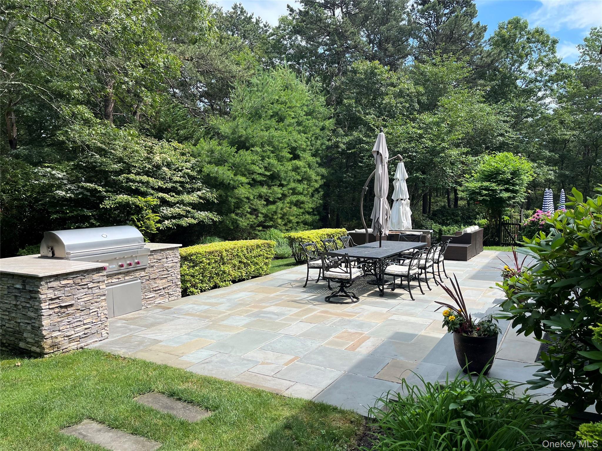 #4 photo, 3 Cherry Blossom Lane, East Quogue , NY 11942