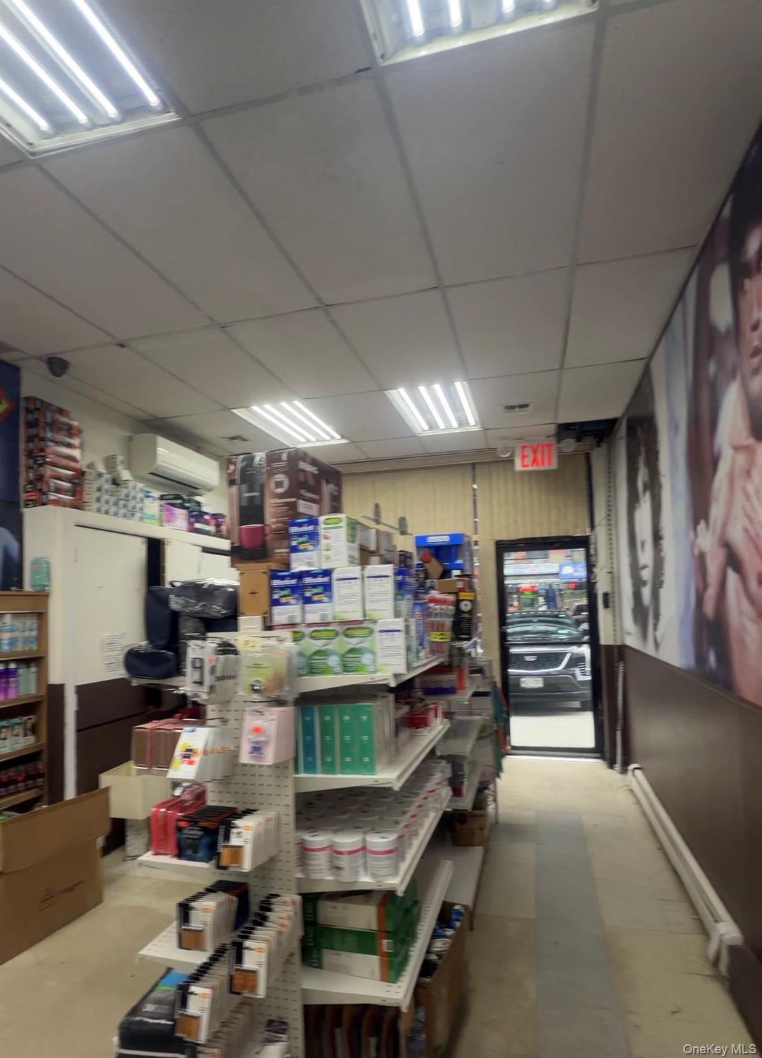 #3 photo, 111-21 Roosevelt Ave, Corona , NY 11368