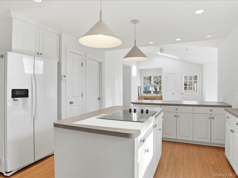 #5 photo, 12 Summit Boulevard, Westhampton , NY 11977