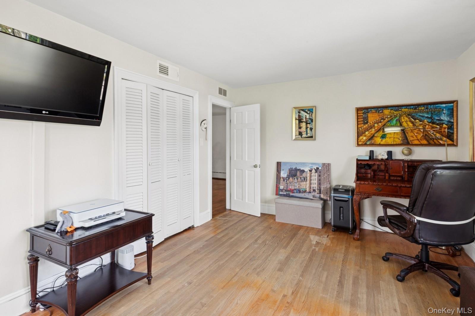 #18 photo, 24-56 Little Neck Boulevard, Bayside , NY 11360