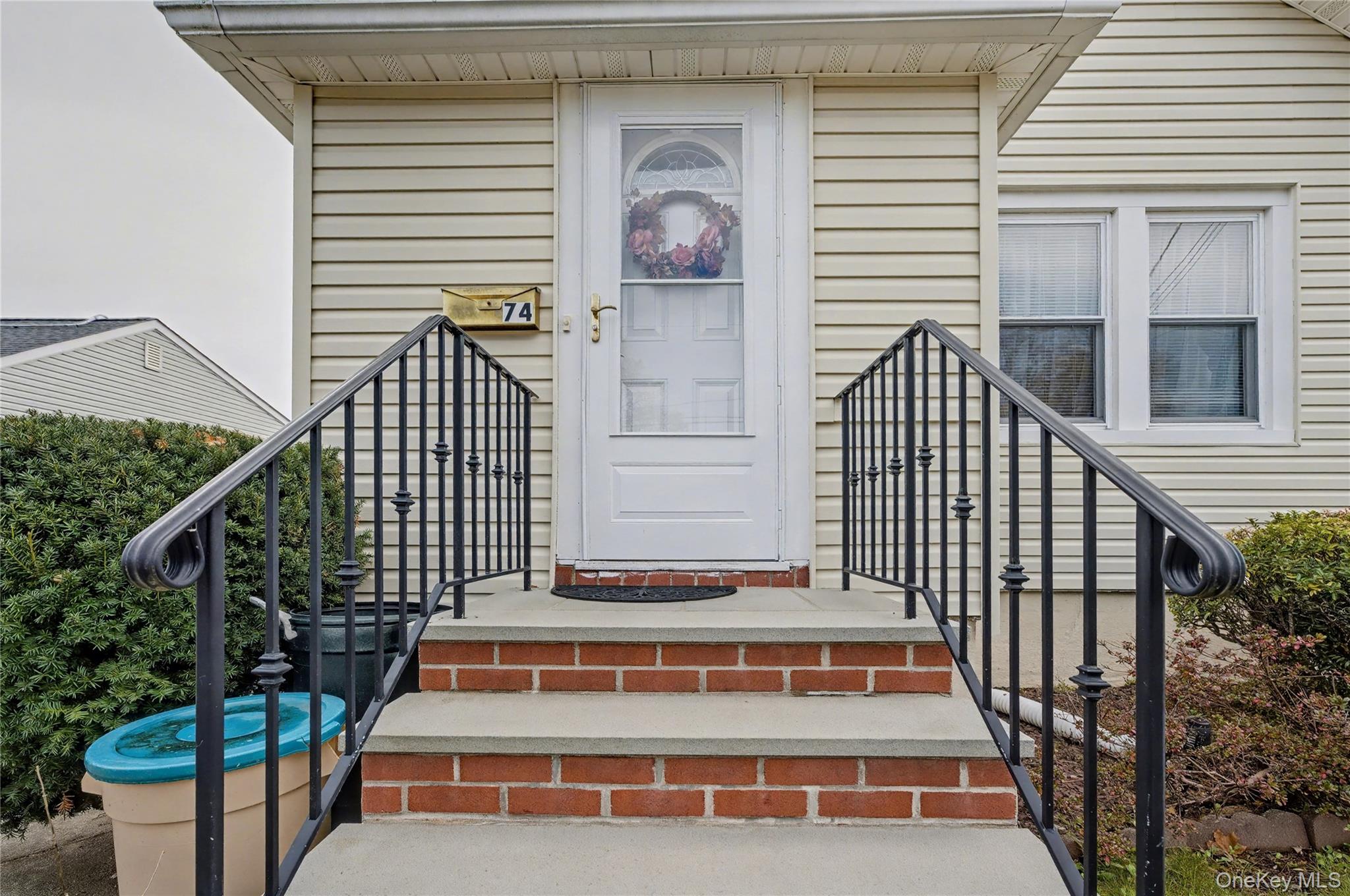 #4 photo, 74 Nassau Street, Islip Terrace , NY 11752