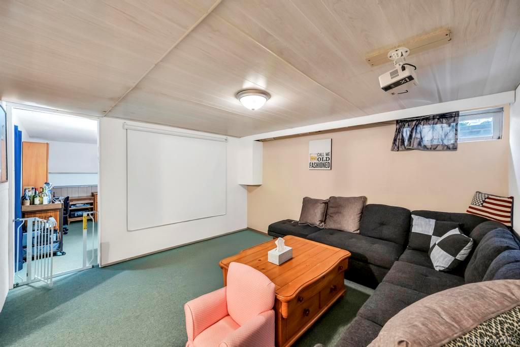 #15 photo, 24 W Oak Street, 長島 Farmingdale , NY 11735