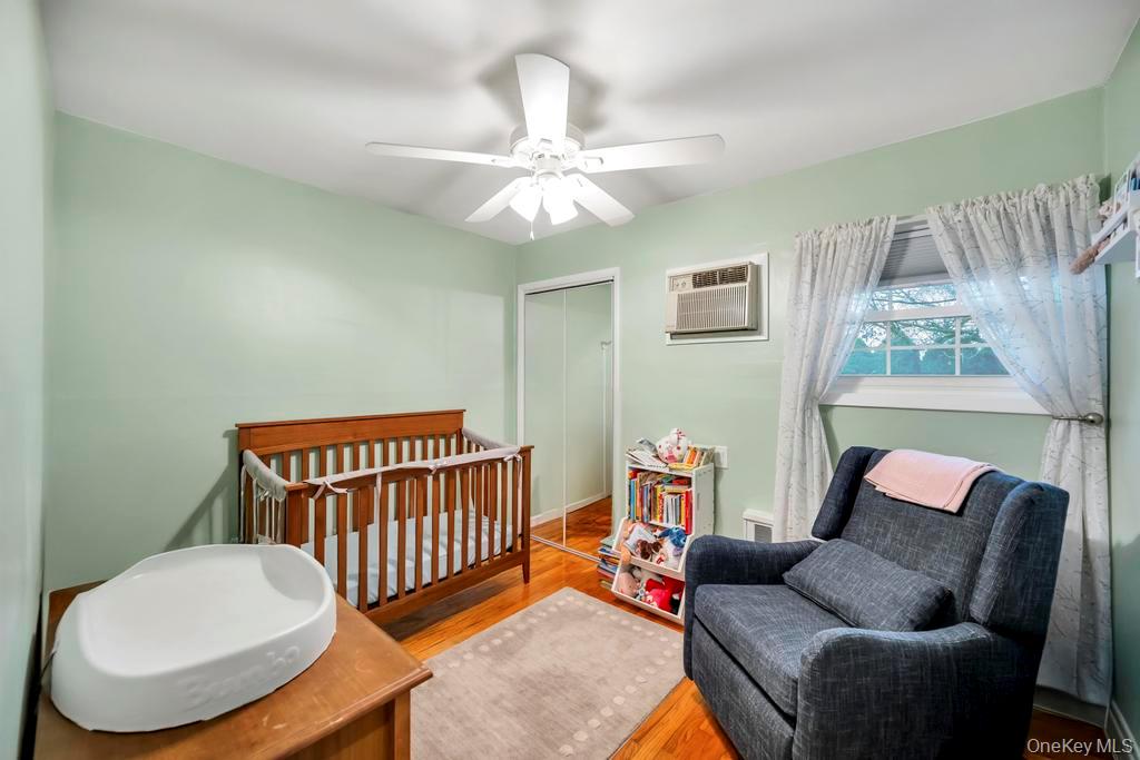 #18 photo, 24 W Oak Street, 長島 Farmingdale , NY 11735