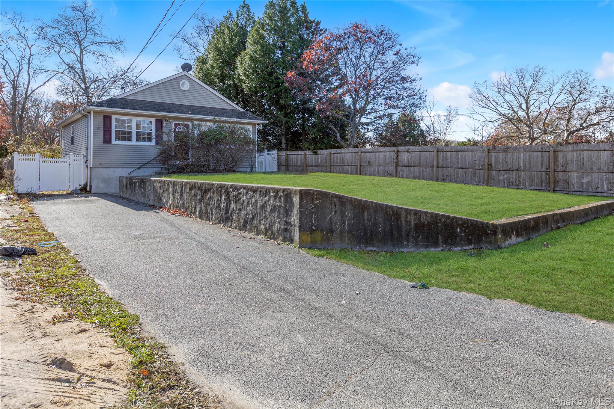 #19 photo, 94 Baybright Drive, Shirley , NY 11967