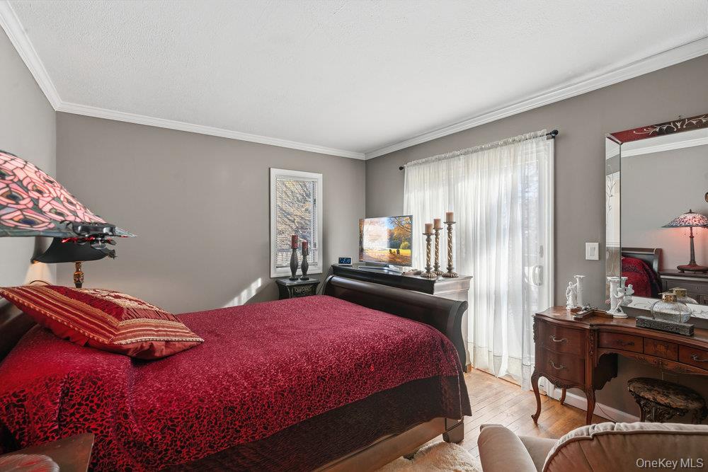 #19 photo, 9 Lynch Street, Huntington Station , NY 11746