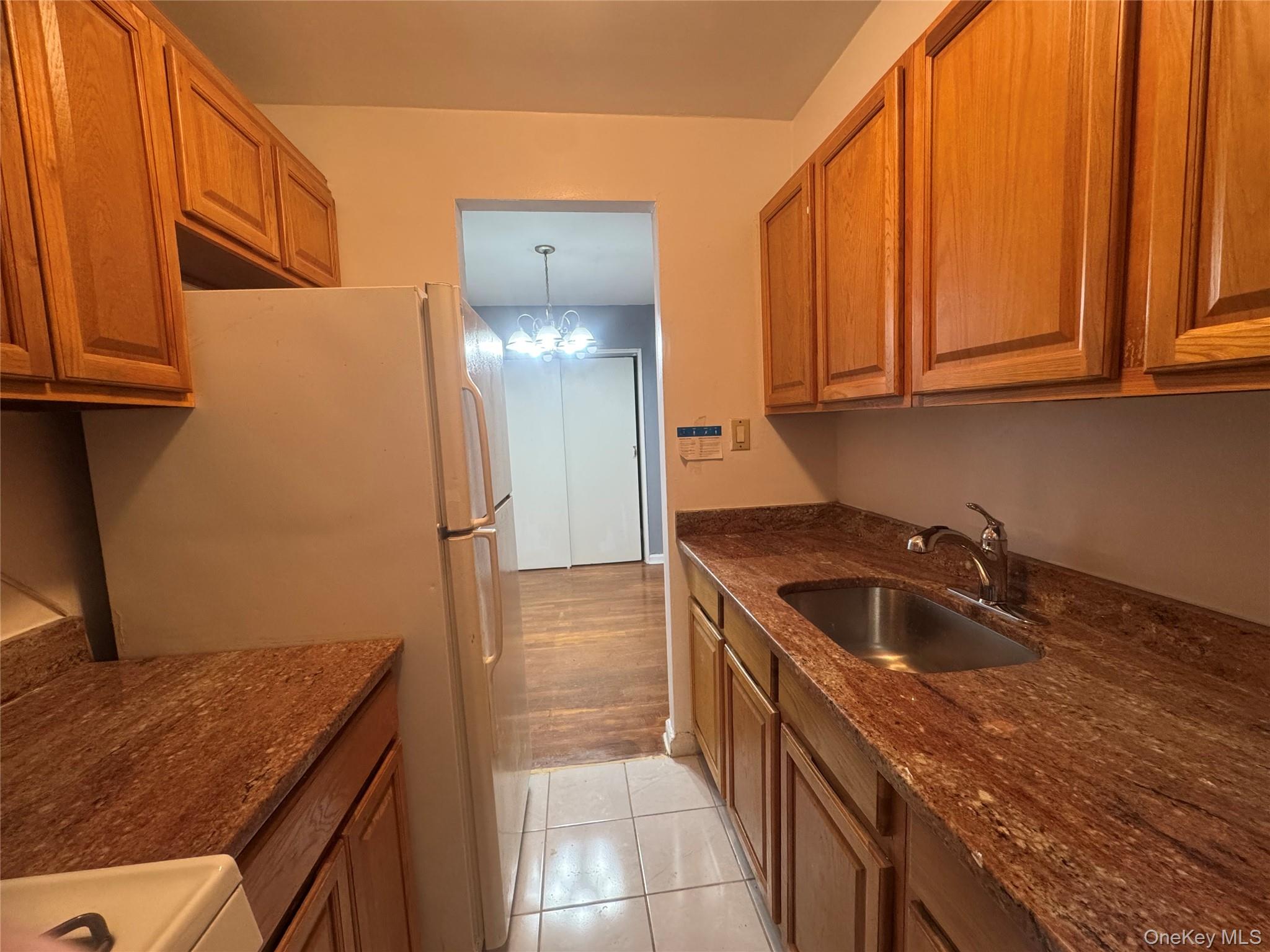 #5 photo, 108-49 63rd Avenue, Forest Hills , NY 11375