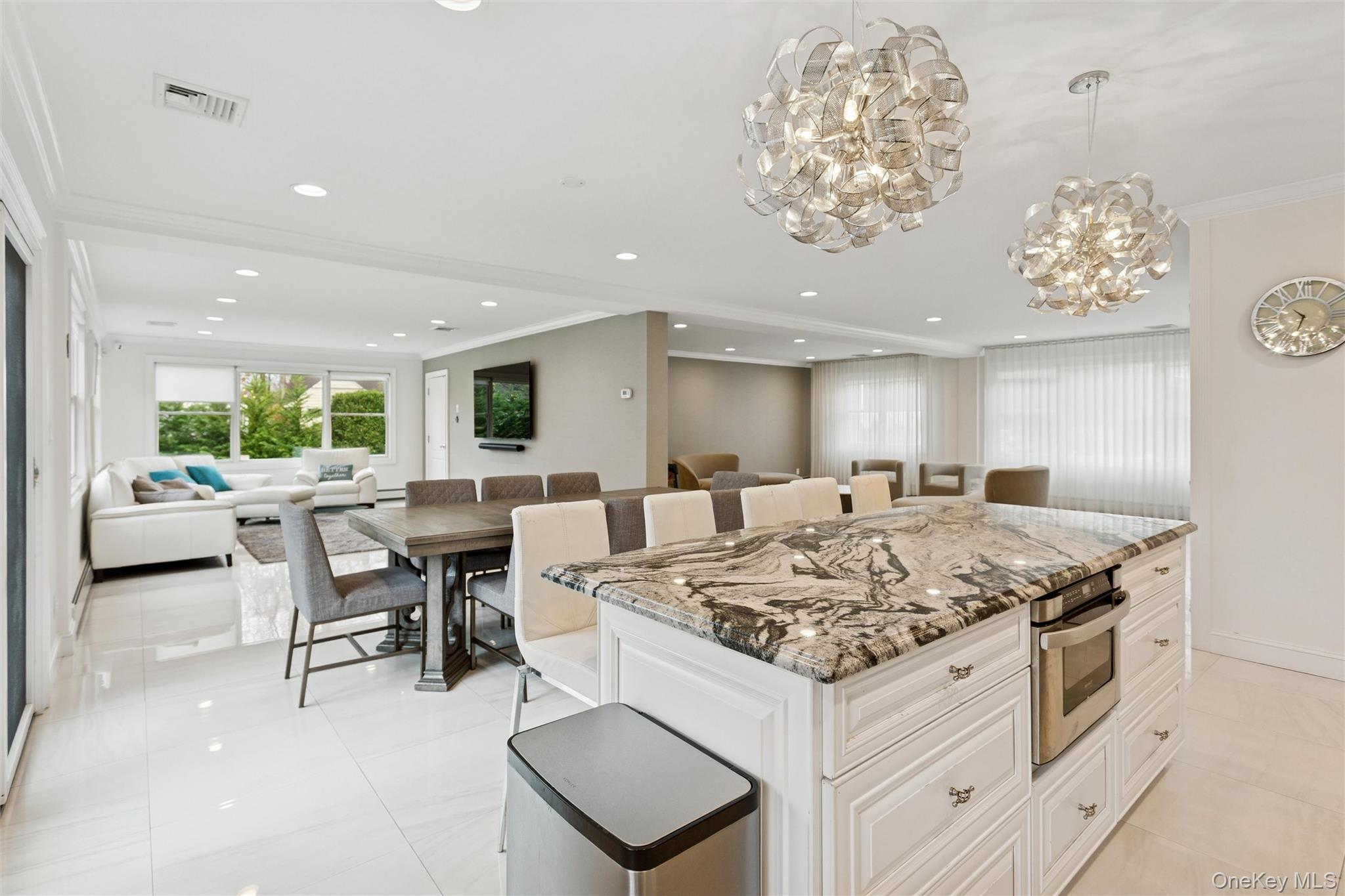 #13 photo, 1560 Pebble Lane, Hewlett , NY 11557