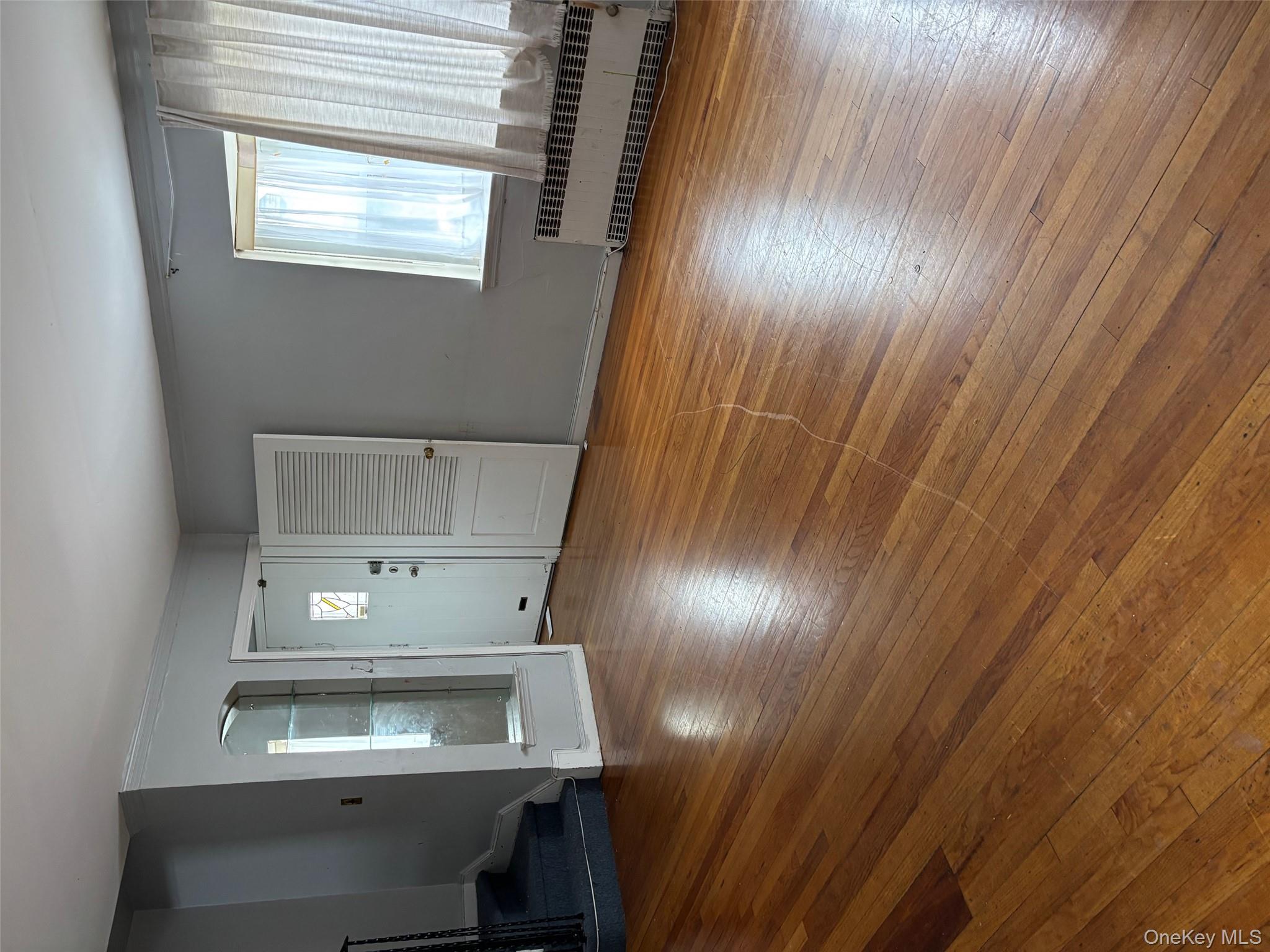 #2 photo, 7584 180th Street, Fresh Meadows , NY 11366