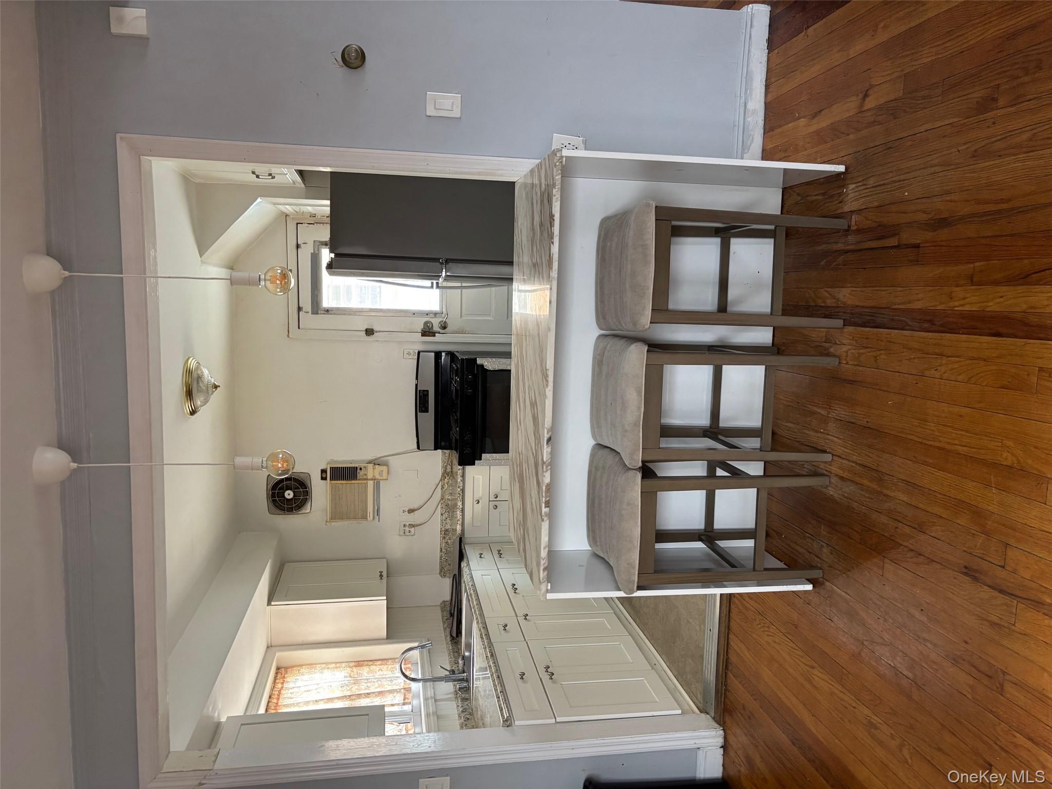 #3 photo, 7584 180th Street, Fresh Meadows , NY 11366