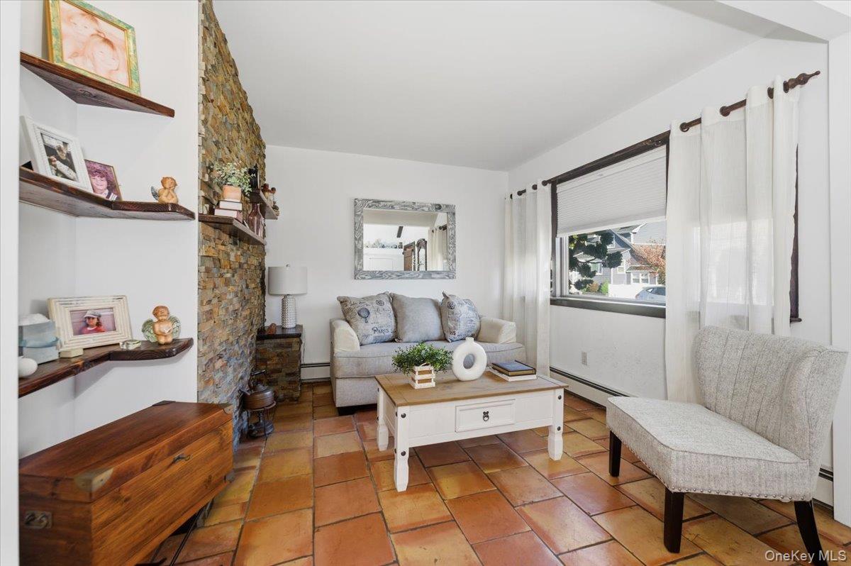 #5 photo, 80 Newport Road, Island Park , NY 11558