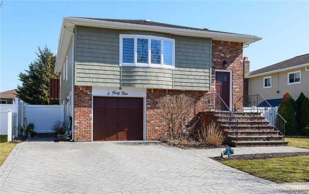 #1 photo, 44 Derby Avenue, Greenlawn , NY 11740