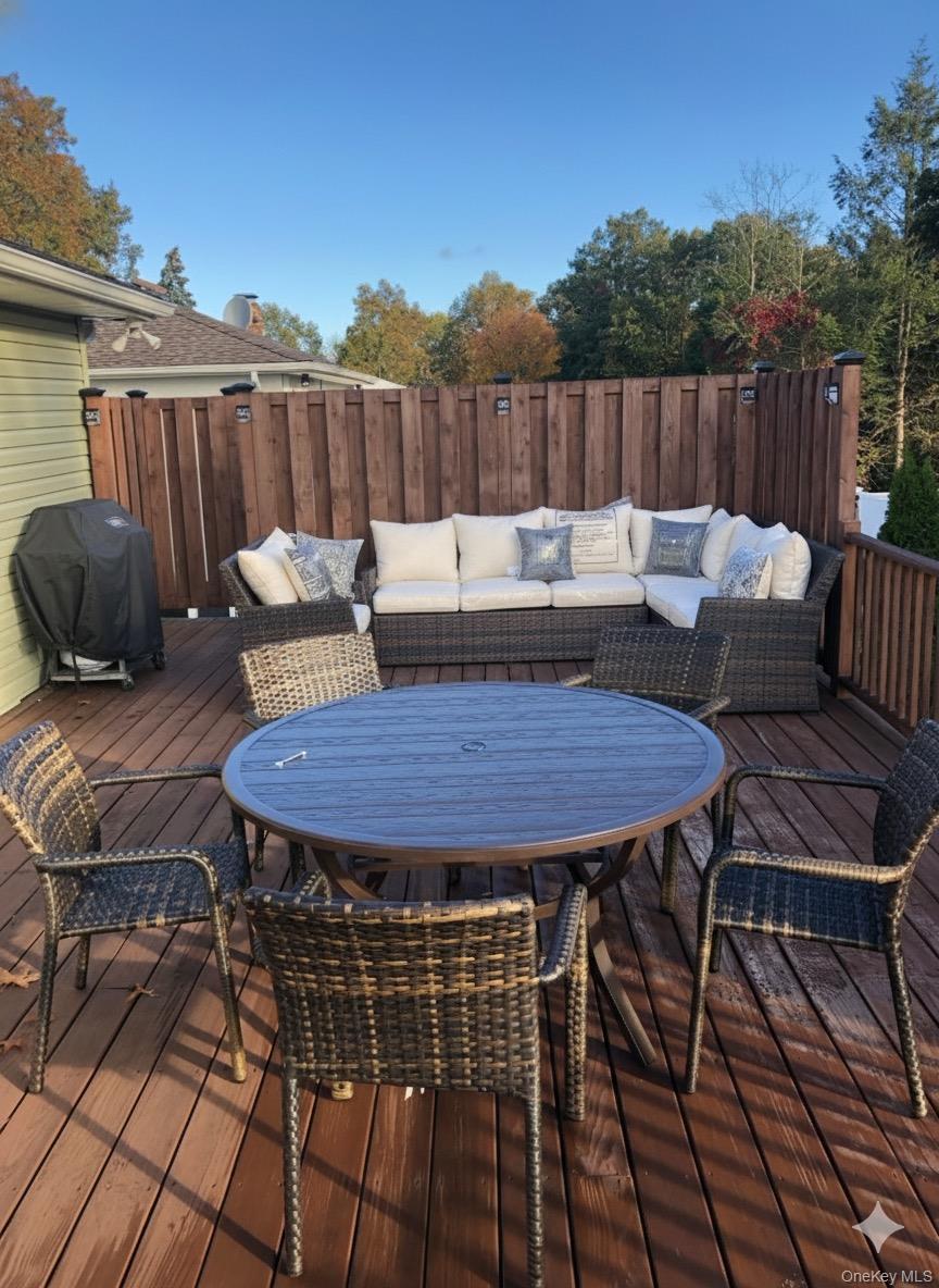 #11 photo, 44 Derby Avenue, Greenlawn , NY 11740