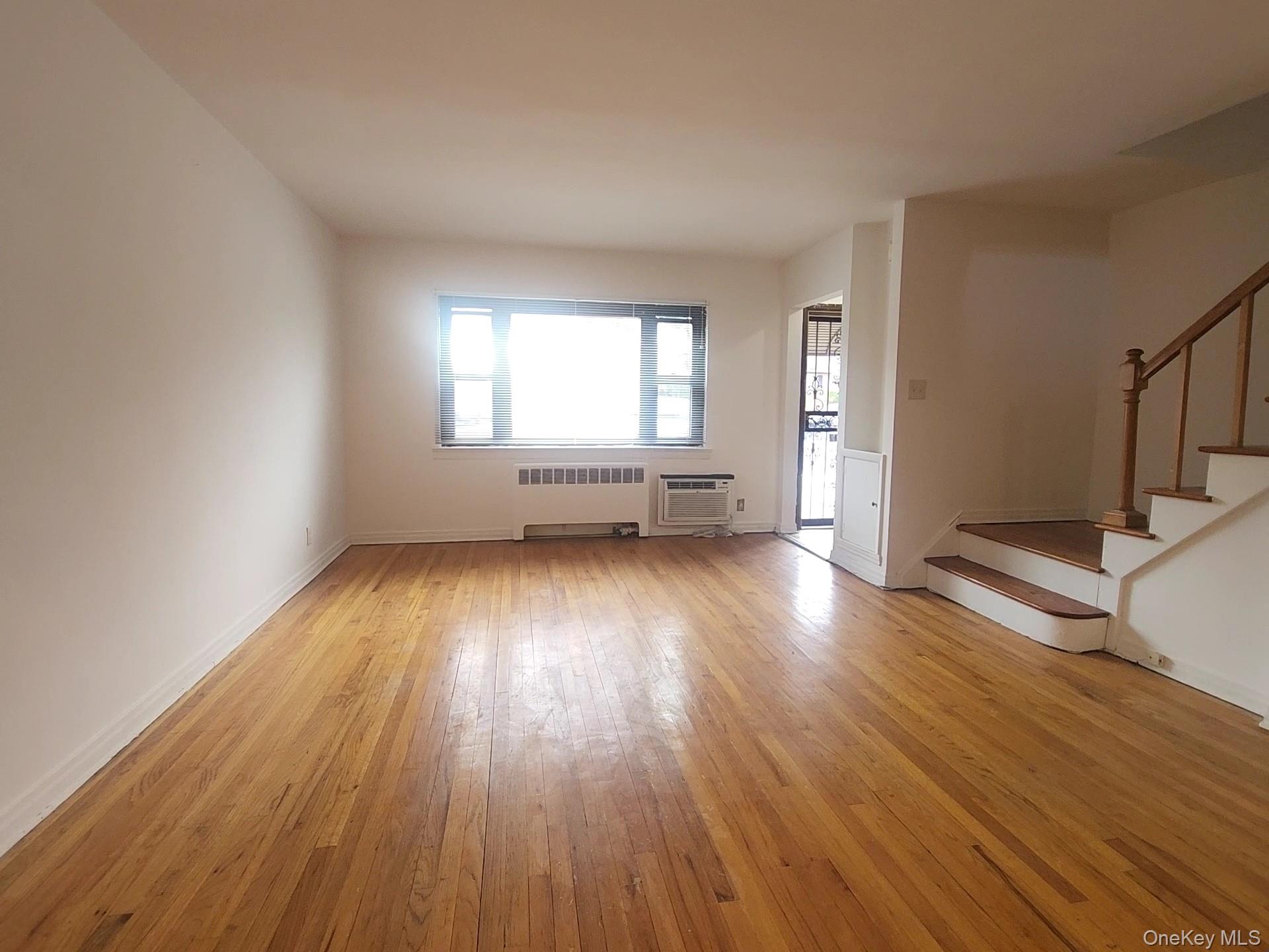 #5 photo, 199-27 26 Avenue, Flushing , NY 11358