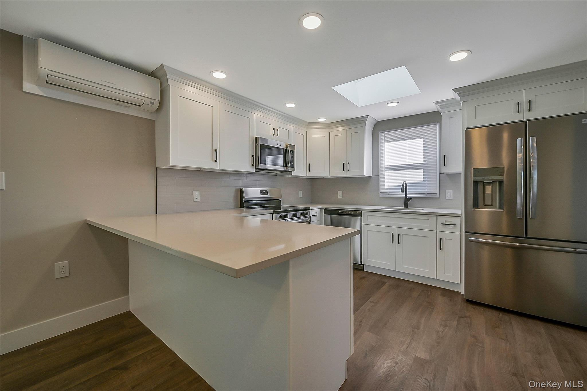 #6 photo, 23 Limetree Drive, Manorville , NY 11949