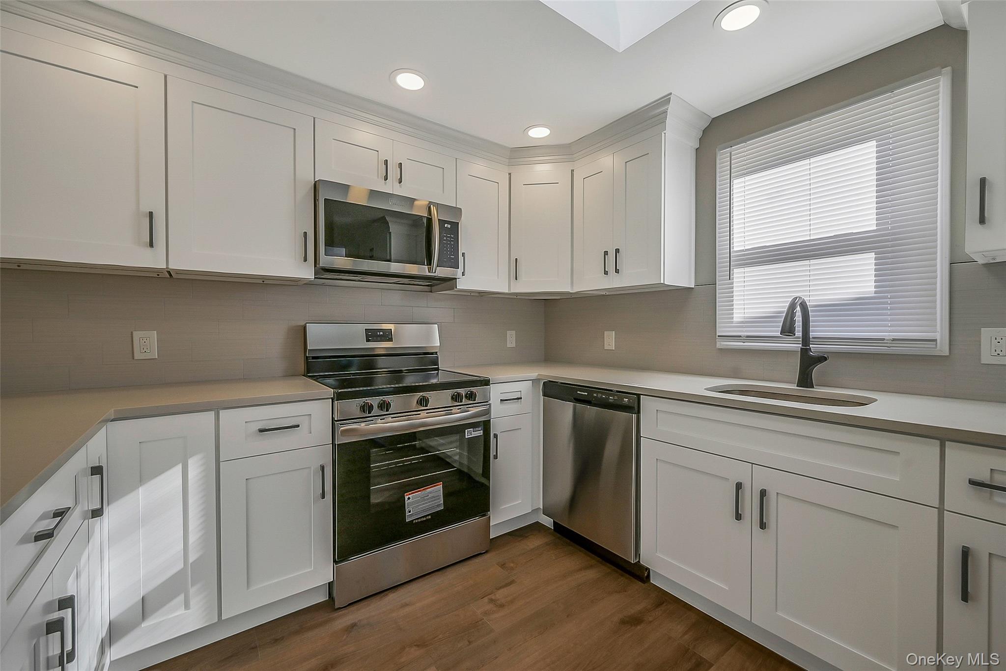 #7 photo, 23 Limetree Drive, Manorville , NY 11949