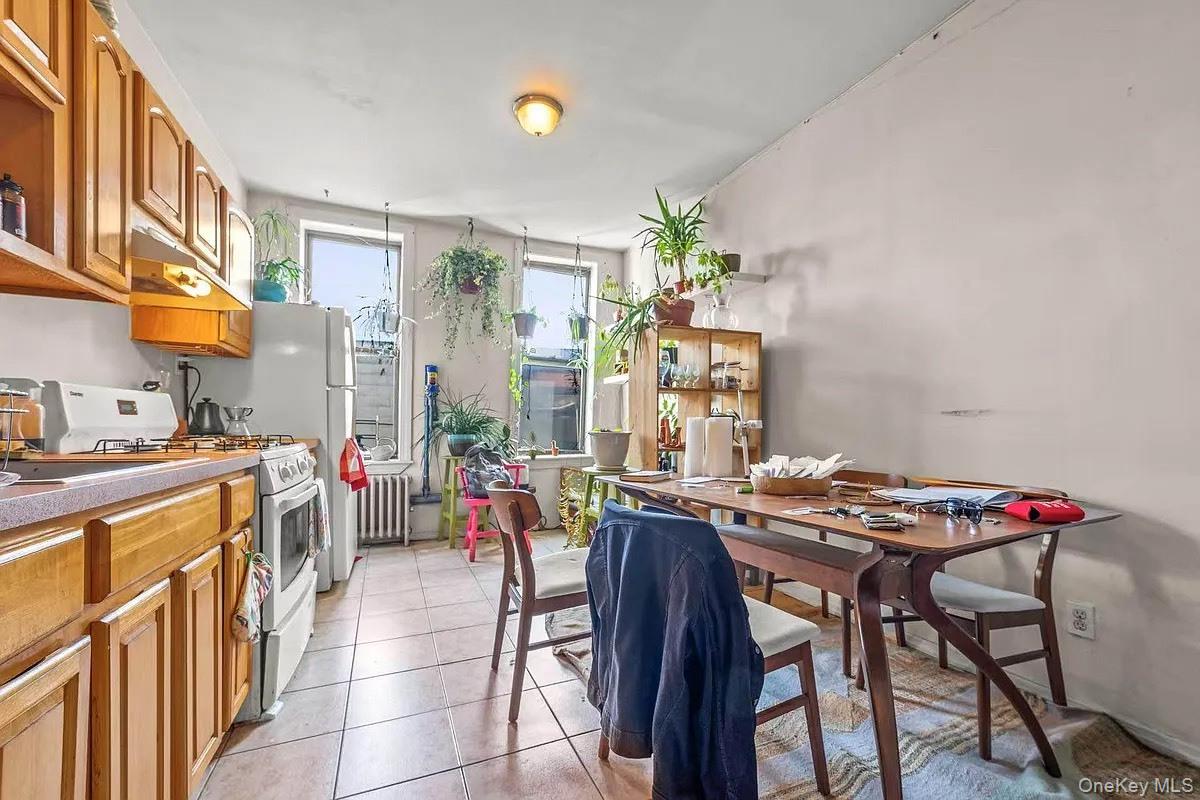 #5 photo, 443 Bushwick Avenue, Brooklyn , NY 11206