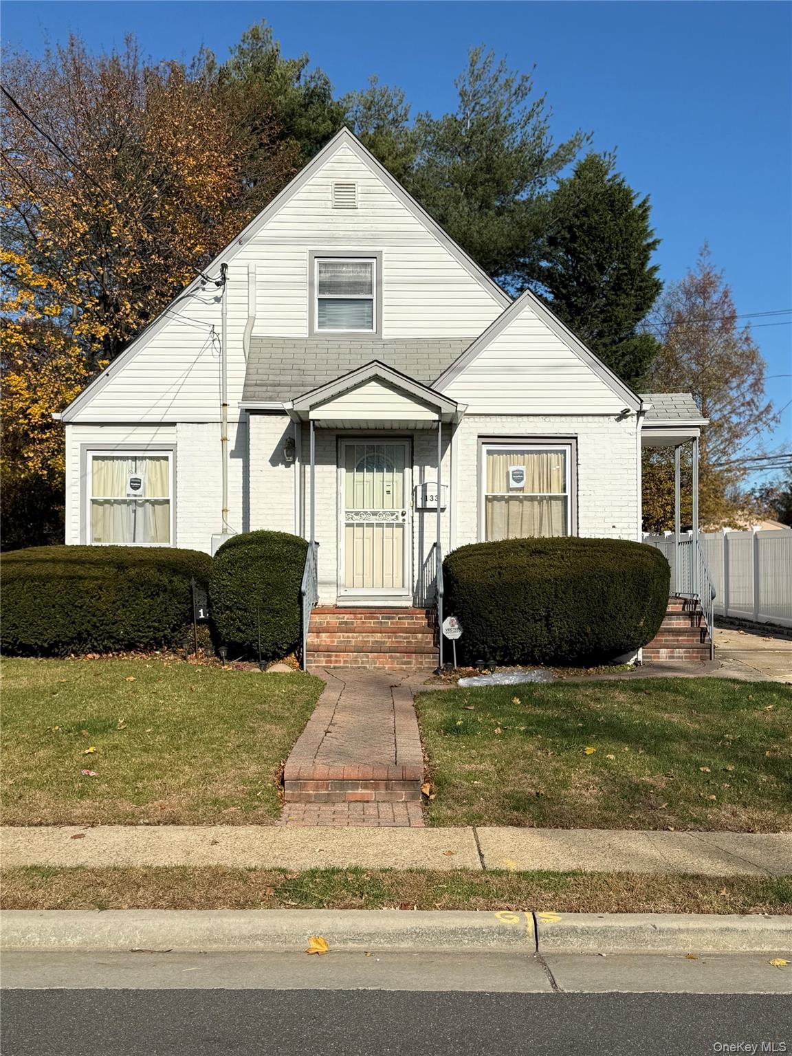 #1 photo, 133 Wellington Street, Hempstead , NY 11550