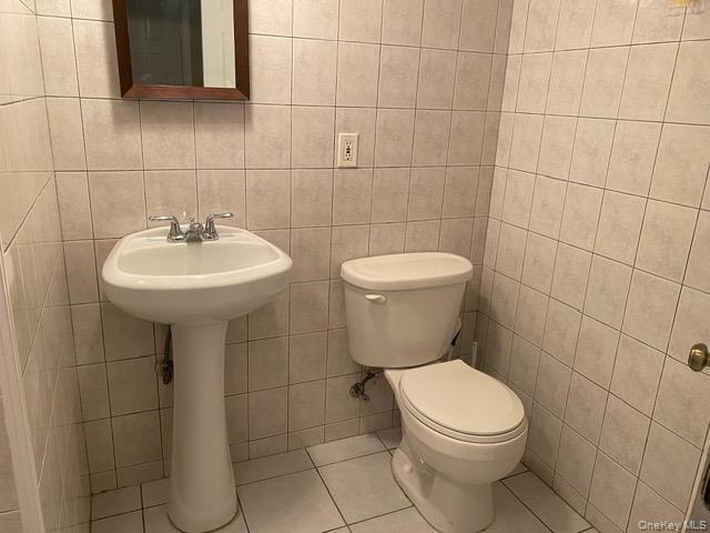 #17 photo, 133 Wellington Street, Hempstead , NY 11550