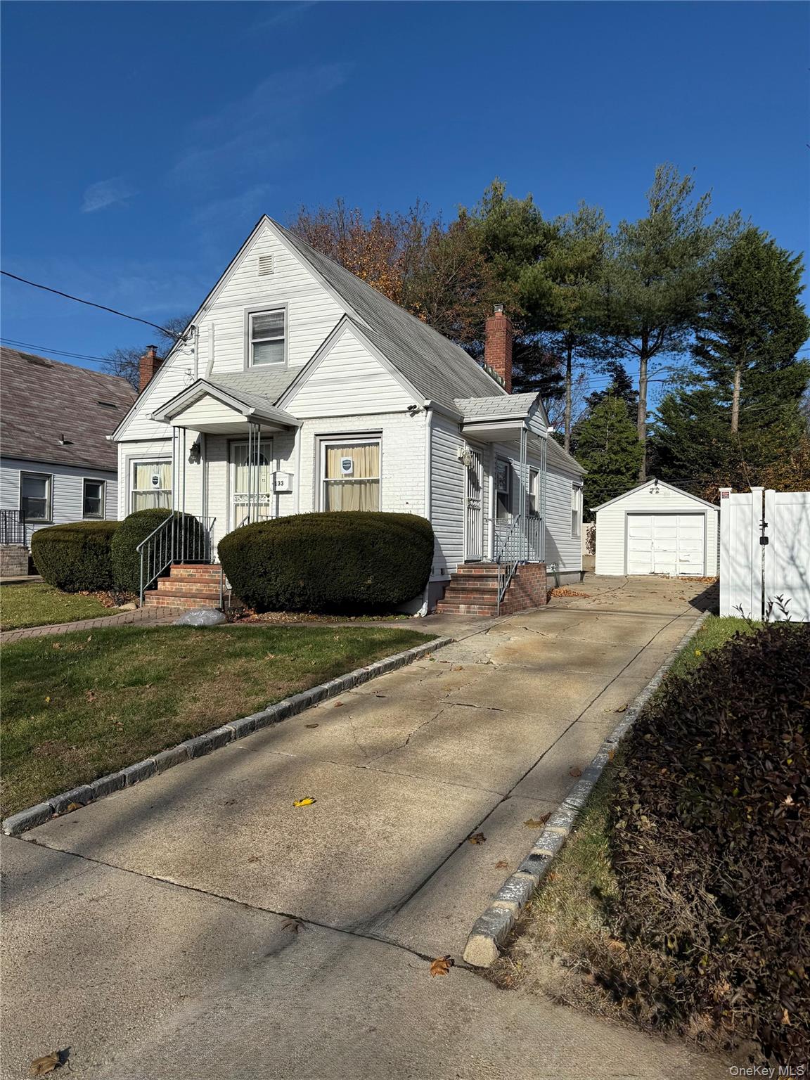 #2 photo, 133 Wellington Street, Hempstead , NY 11550