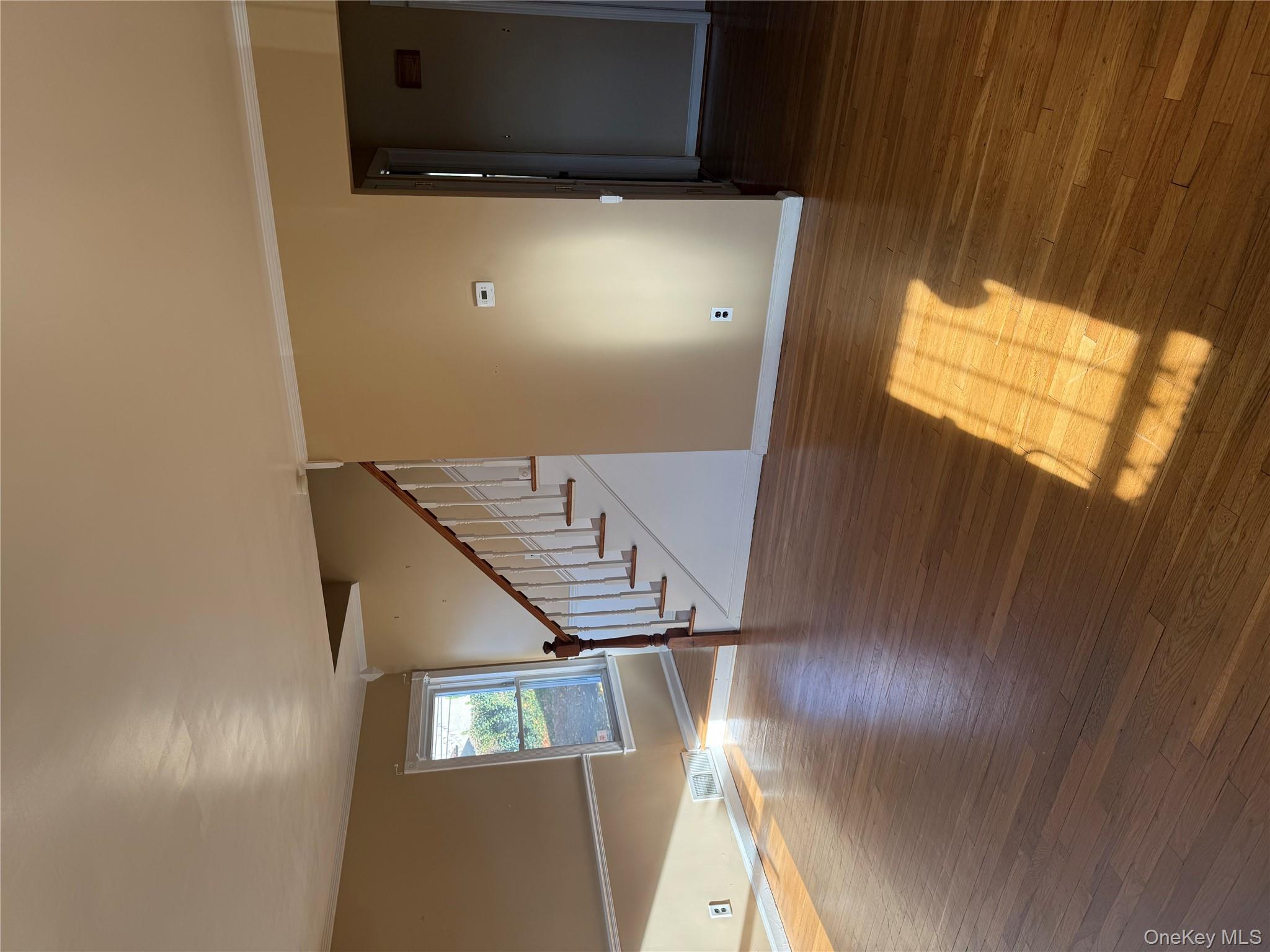 #5 photo, 133 Wellington Street, Hempstead , NY 11550