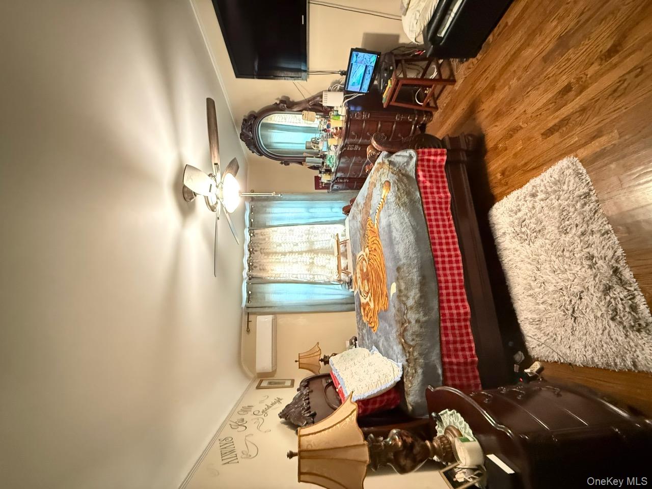 #8 photo, 18906 121st Avenue, Saint Albans , NY 11412