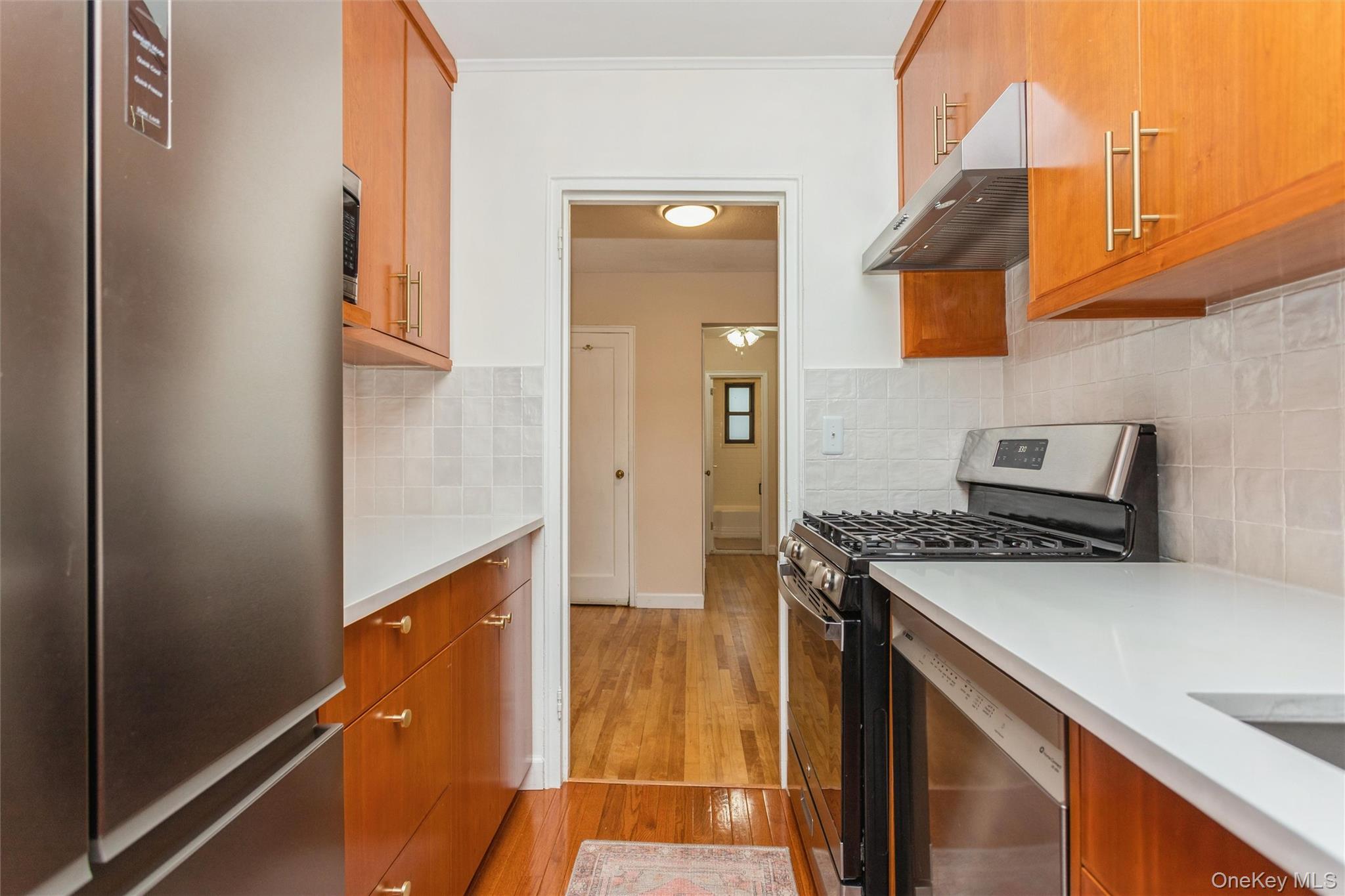 #7 photo, 154 Martling Avenue, Tarrytown , NY 10591