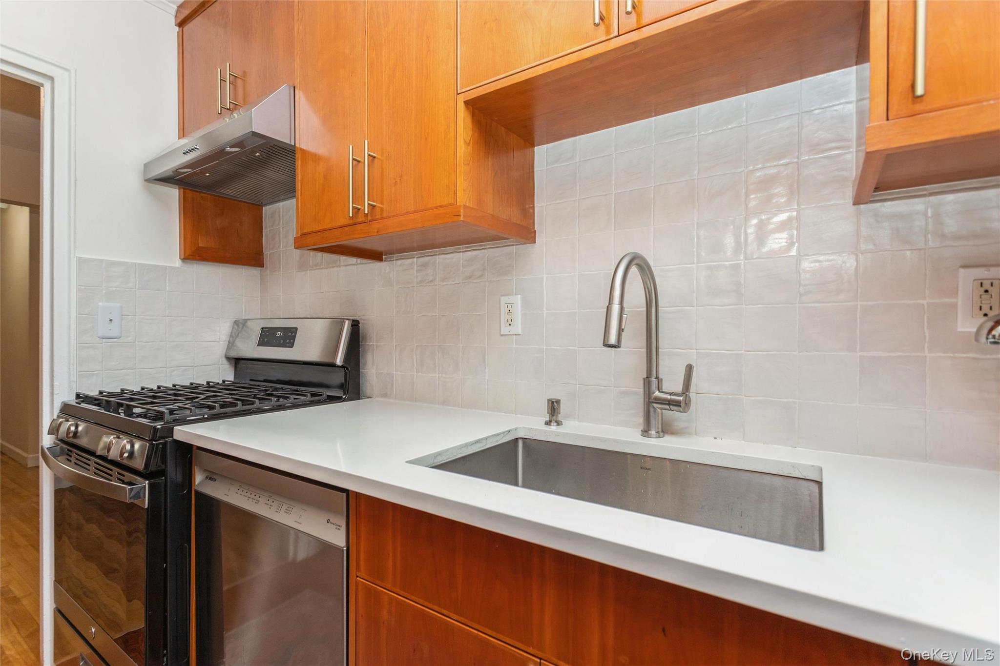 #8 photo, 154 Martling Avenue, Tarrytown , NY 10591