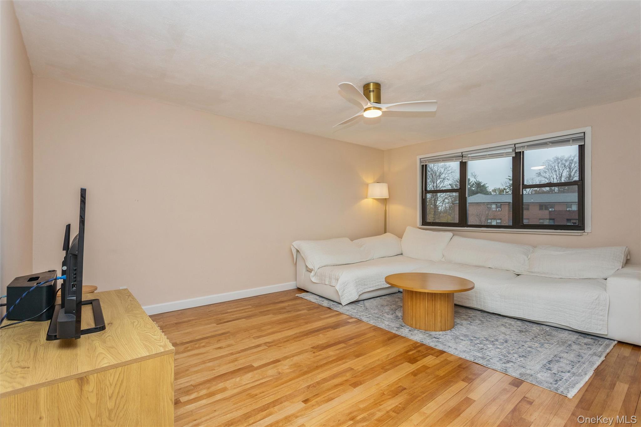 #9 photo, 154 Martling Avenue, Tarrytown , NY 10591