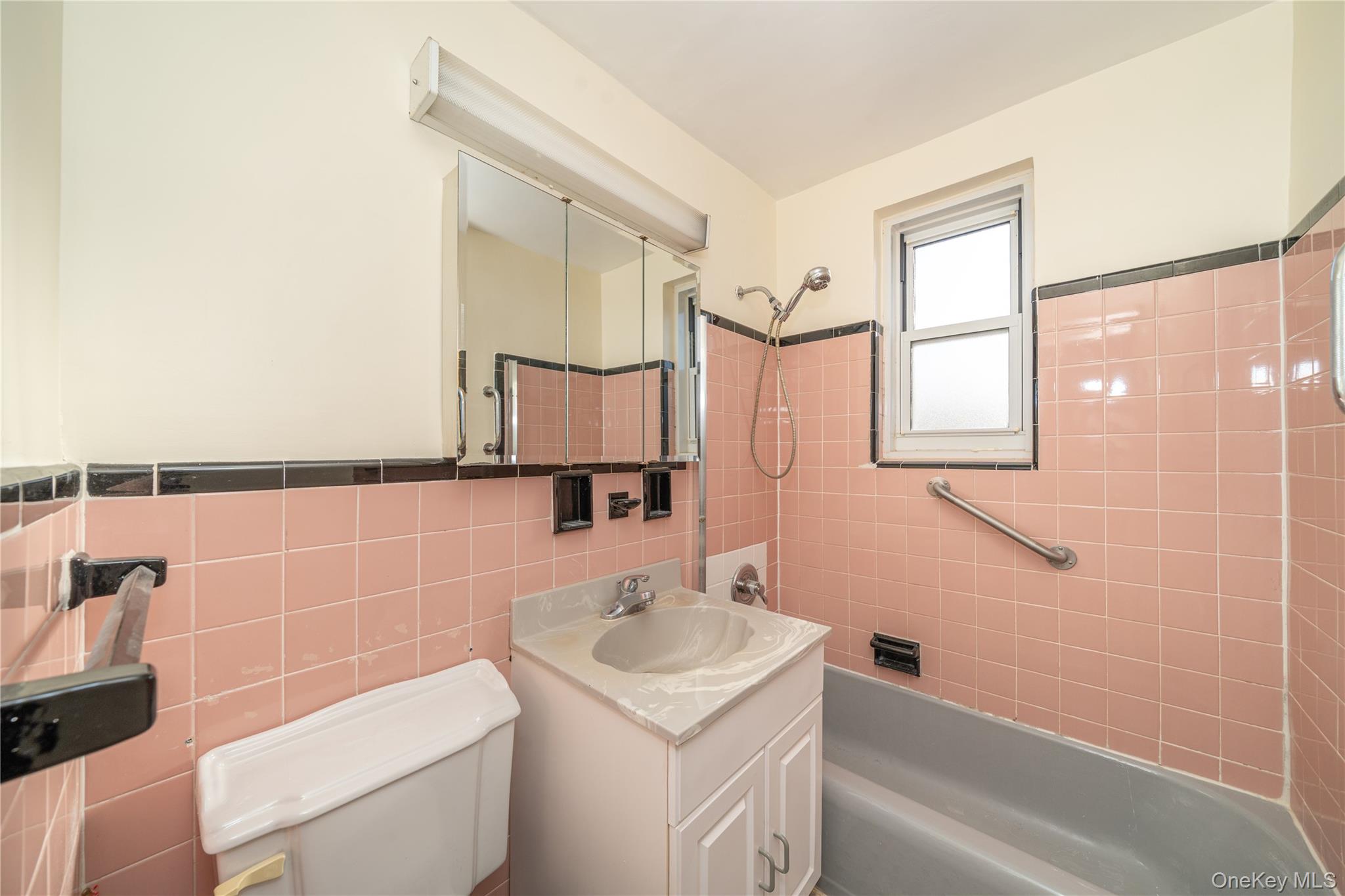 #15 photo, 76 Dehaven Drive, Yonkers , NY 10703