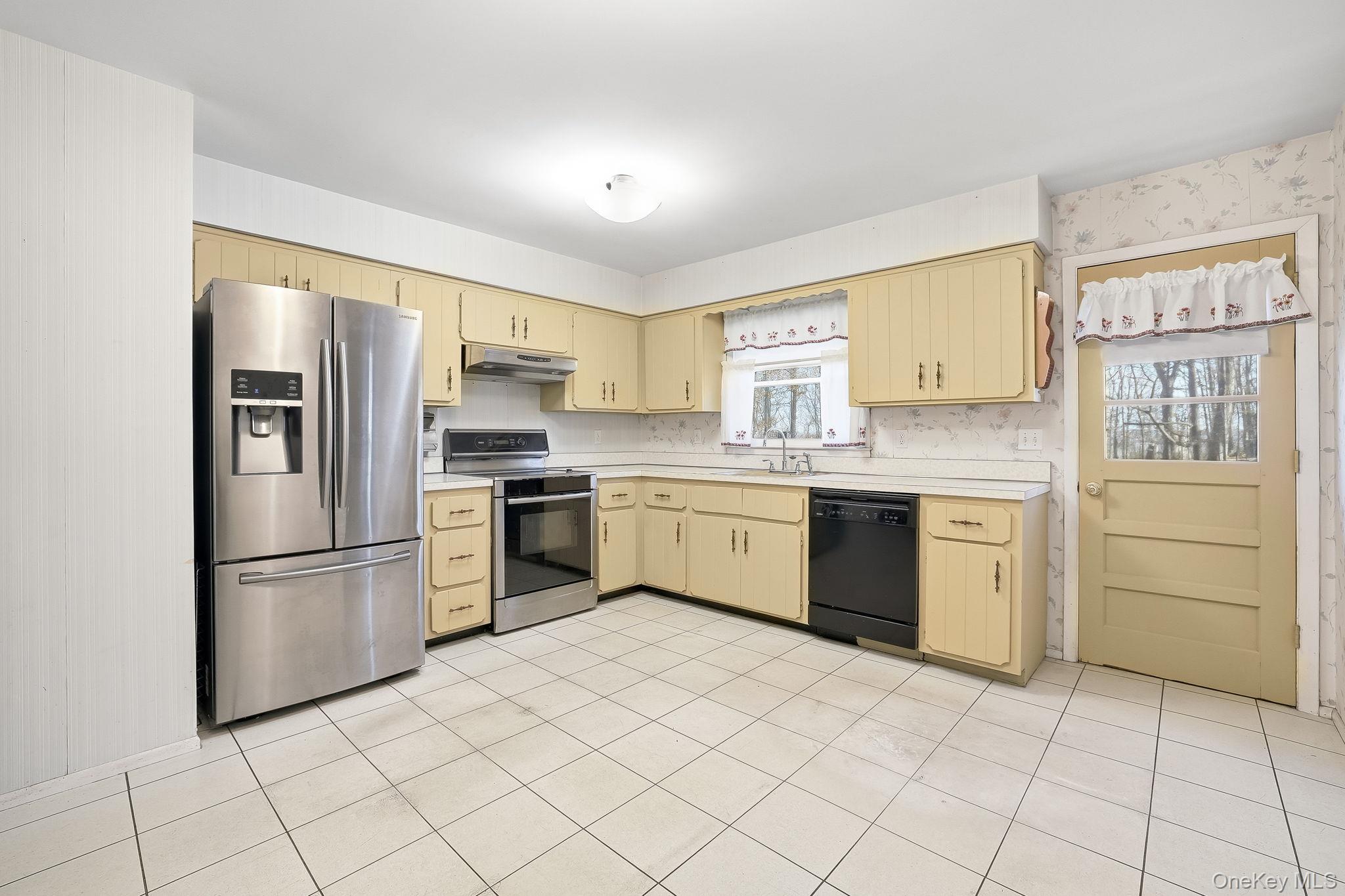 #10 photo, 42 Bayberry Hill Road, Mahopac , NY 10541