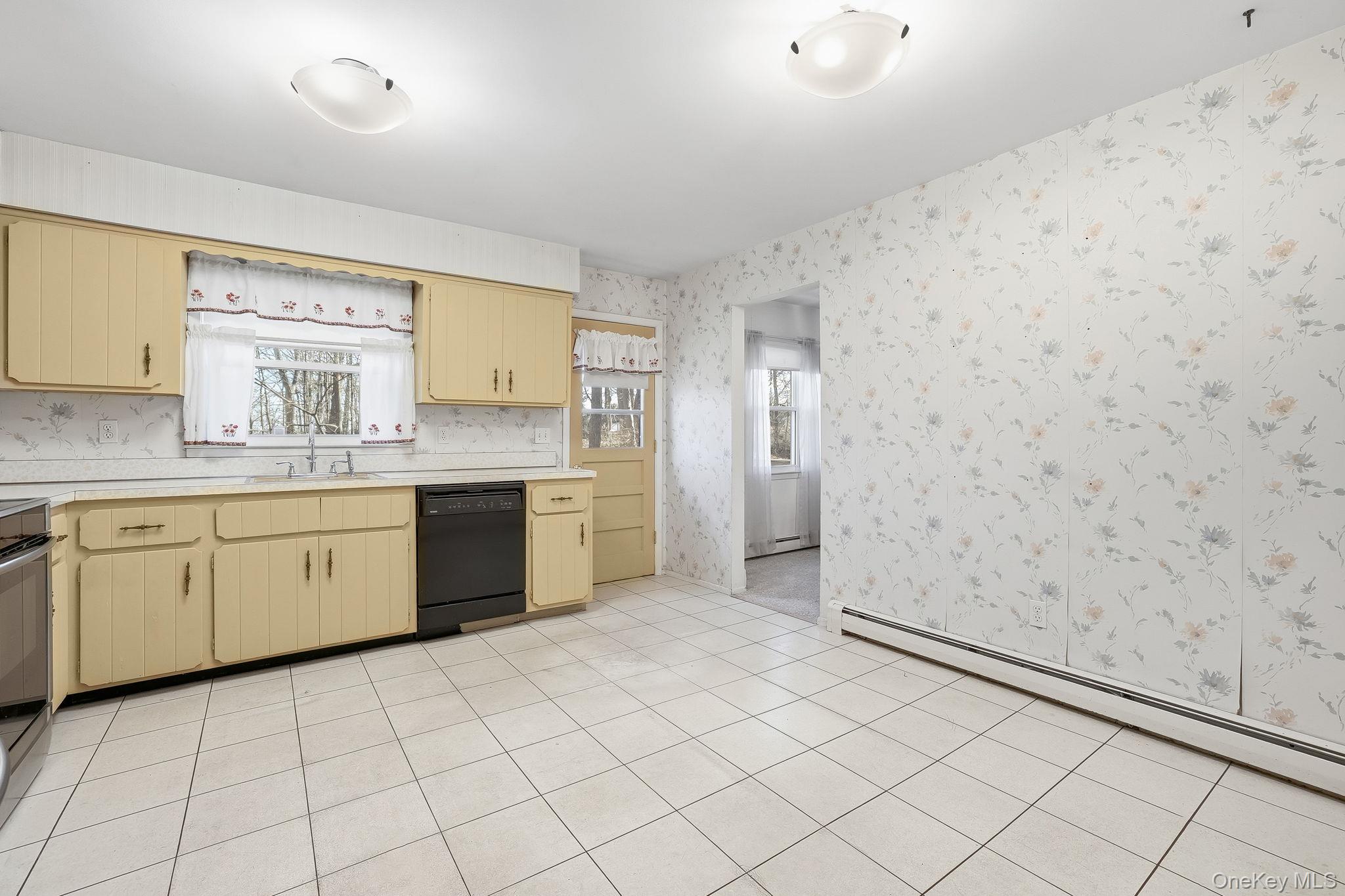 #13 photo, 42 Bayberry Hill Road, Mahopac , NY 10541