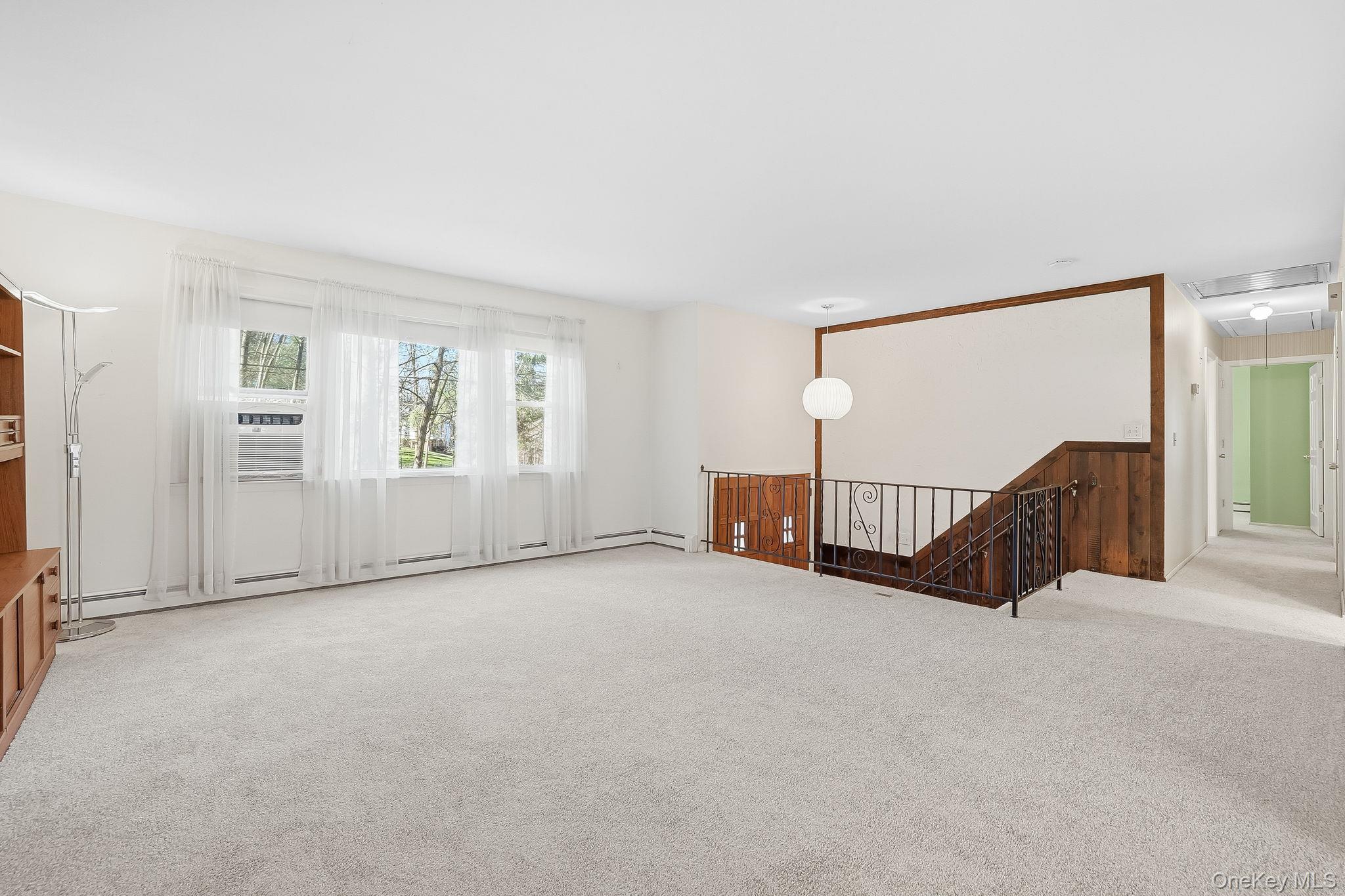 #4 photo, 42 Bayberry Hill Road, Mahopac , NY 10541