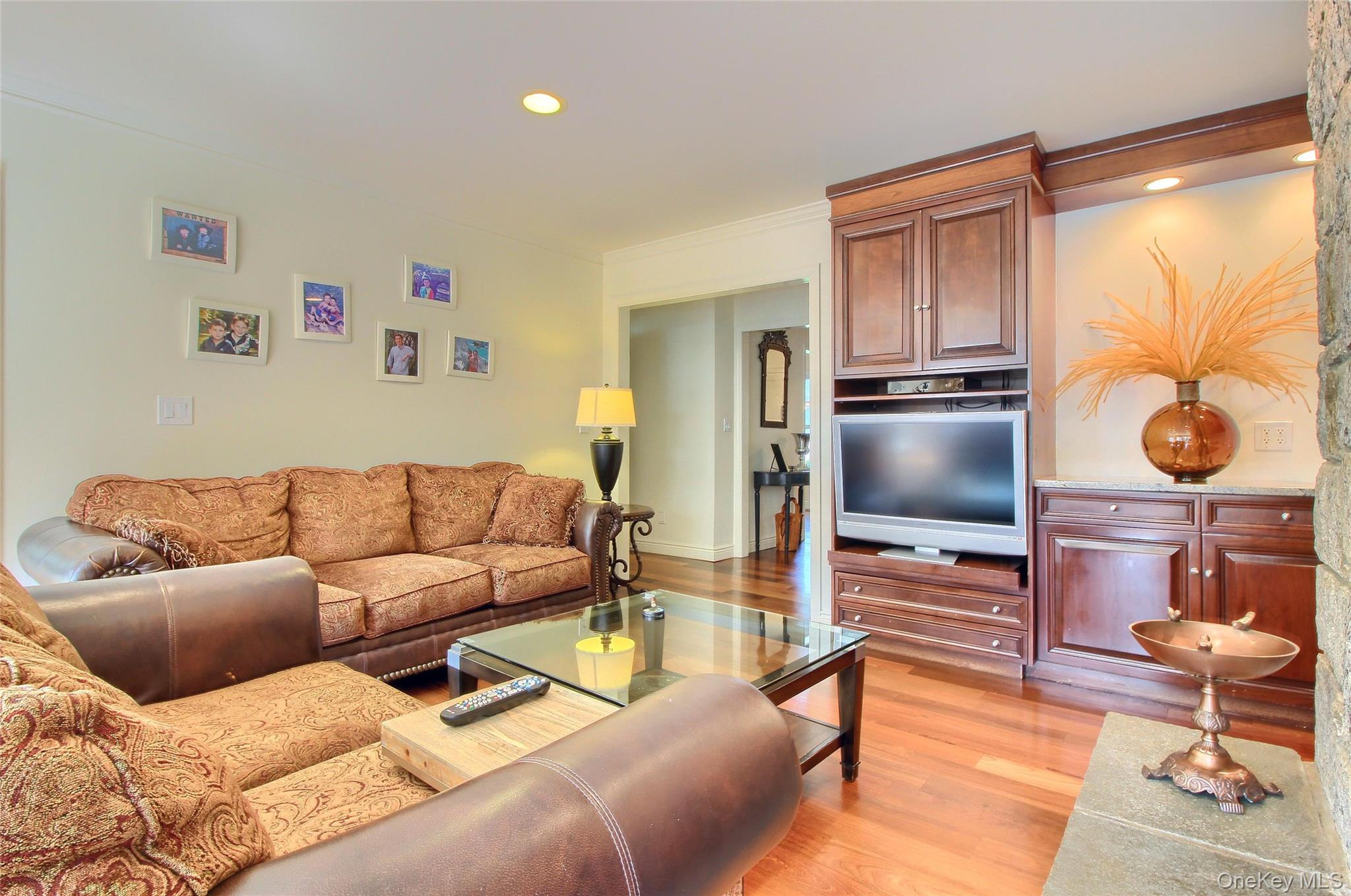 #19 photo, 415 Grace Church Street, Rye , NY 10580