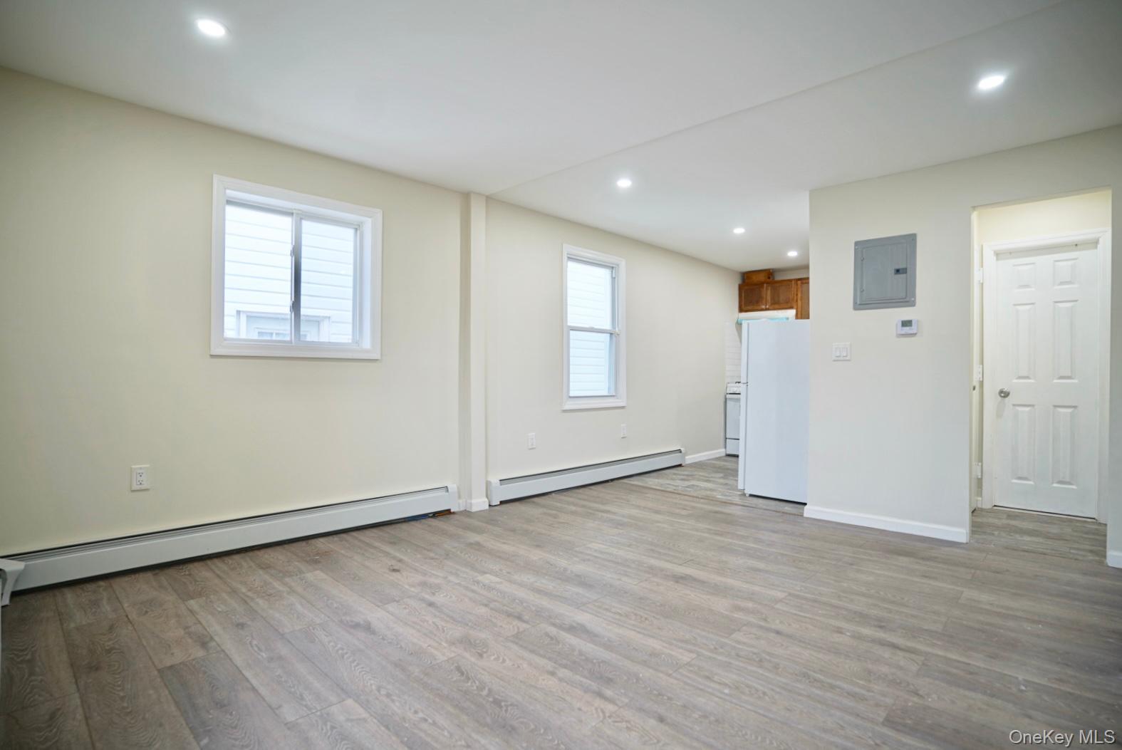 #15 photo, 90-15 207th Street, Queens Village , NY 11428