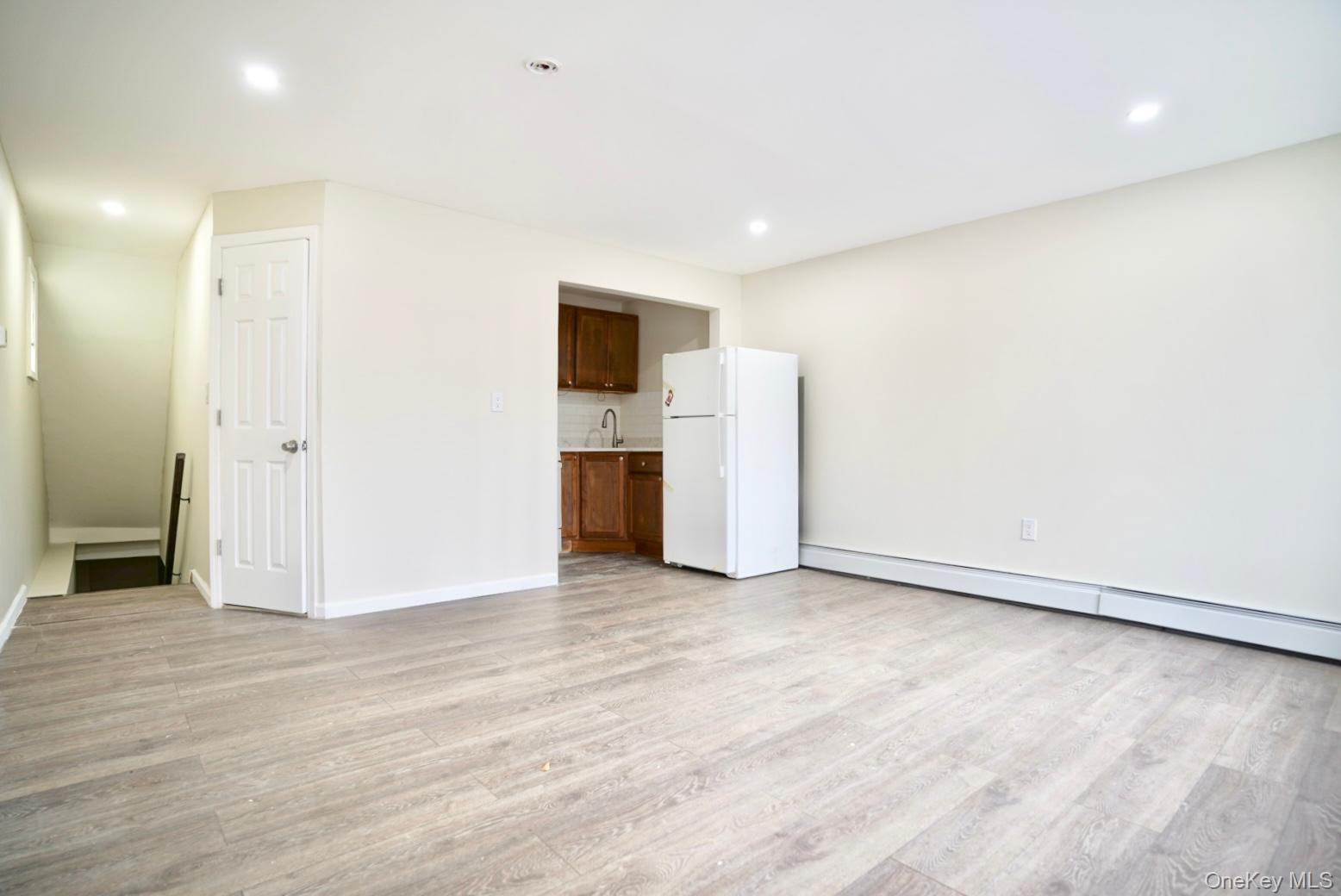 #16 photo, 90-15 207th Street, Queens Village , NY 11428