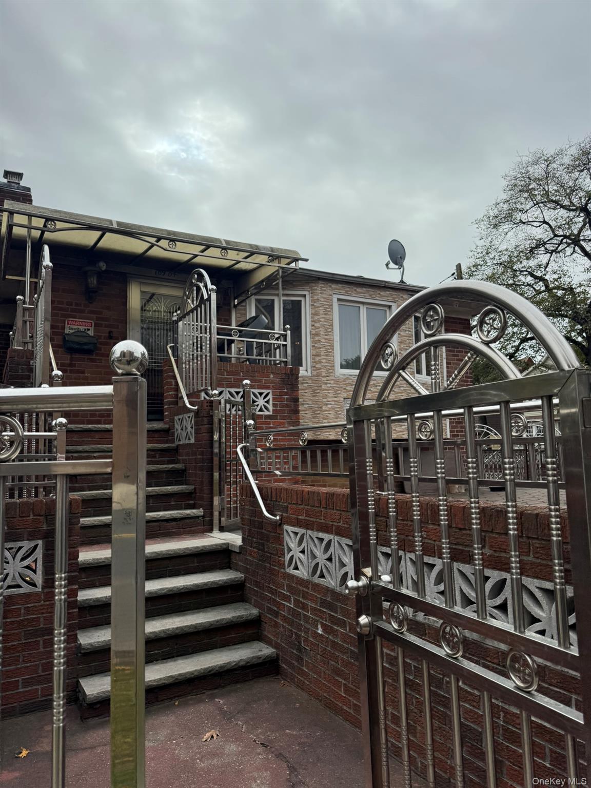 #18 photo, 109-04 Myrtle Avenue, Richmond Hill , NY 11418