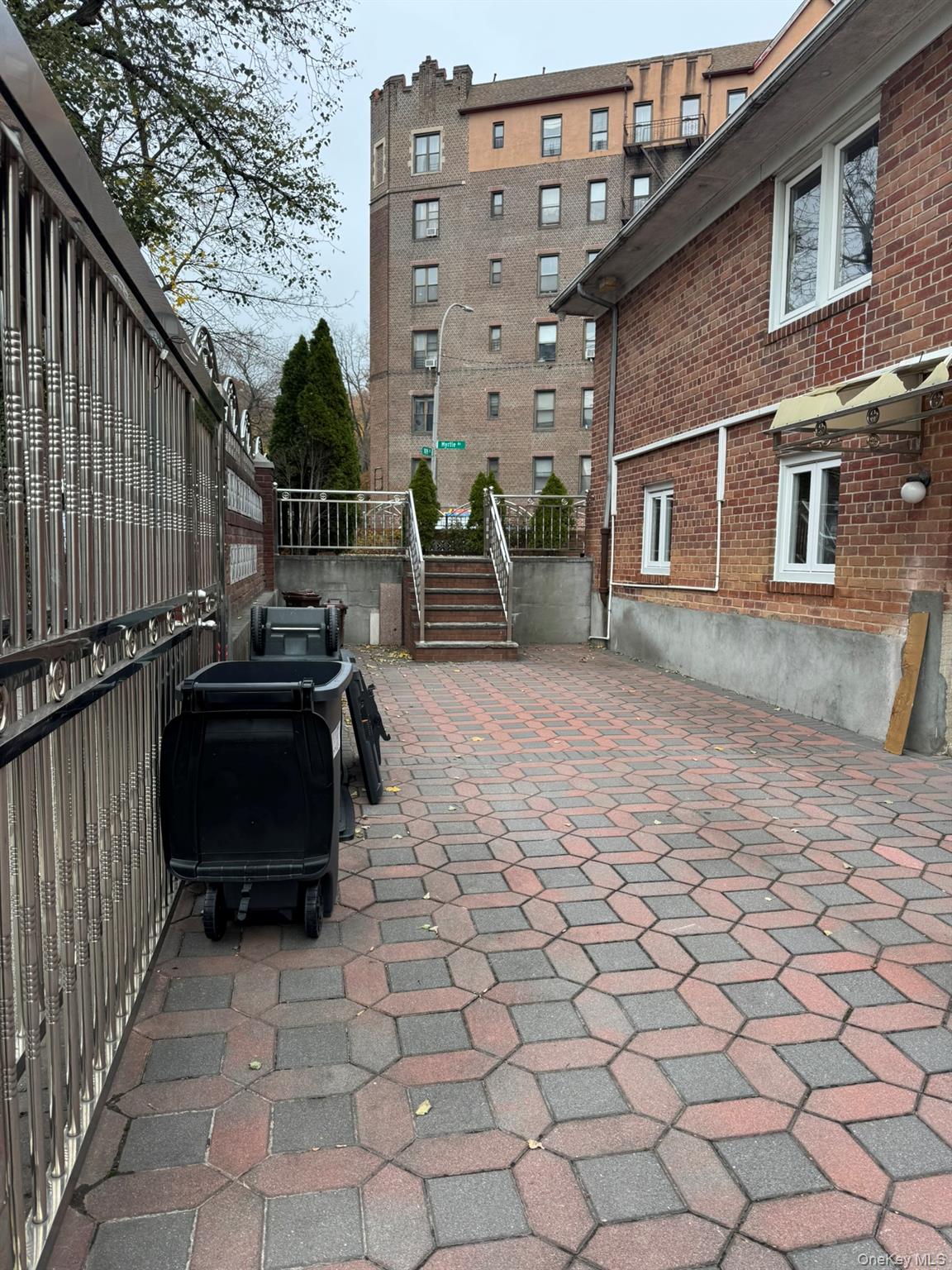 #20 photo, 109-04 Myrtle Avenue, Richmond Hill , NY 11418