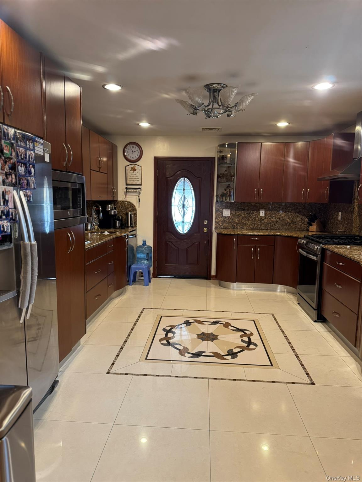 #6 photo, 109-04 Myrtle Avenue, Richmond Hill , NY 11418