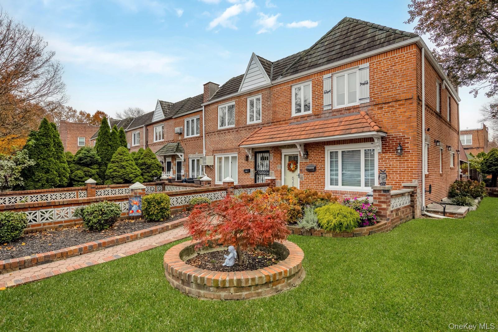 #2 photo, 62-02 78th Street, Middle Village , NY 11379