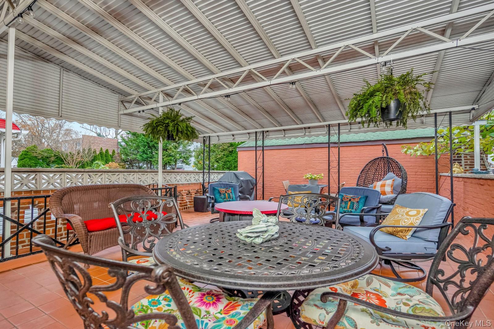 #20 photo, 62-02 78th Street, Middle Village , NY 11379